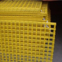 Plastic coated welded wire mesh