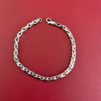 Platinum jewelry bracelet